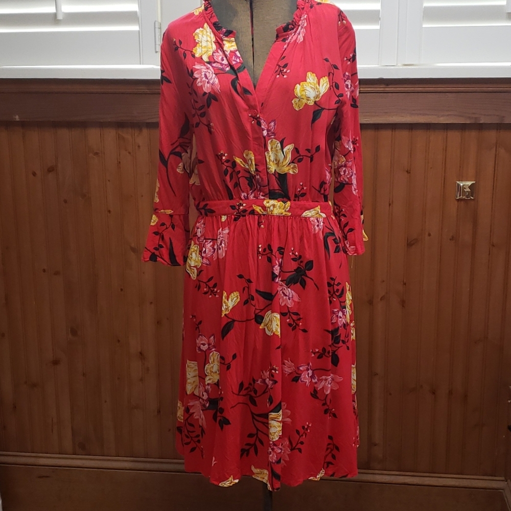 Old Navy red floral dress M